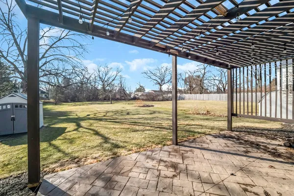 $1,199,990 | 141 Walnut Street, Libertyville, IL 60048