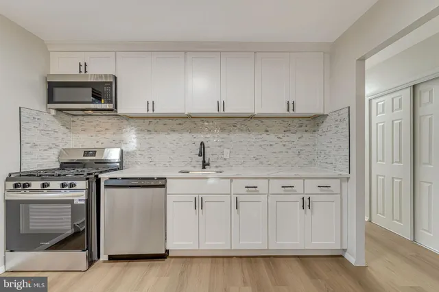 $430,000 | 504 Coach, Turnersville, NJ 08012