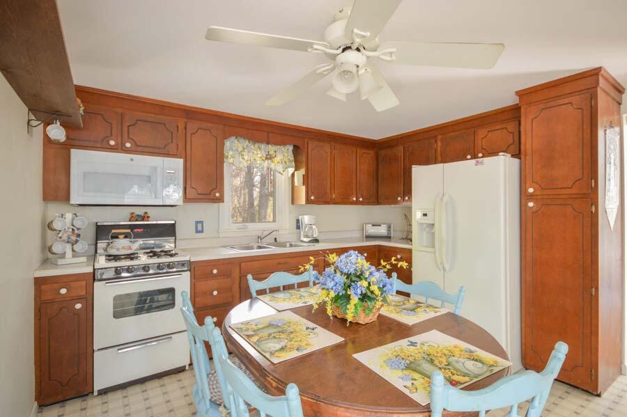 76 Beverly Road West Yarmouth, MA 02673 - Photo 17 of 23 20220113170652508991000000-o