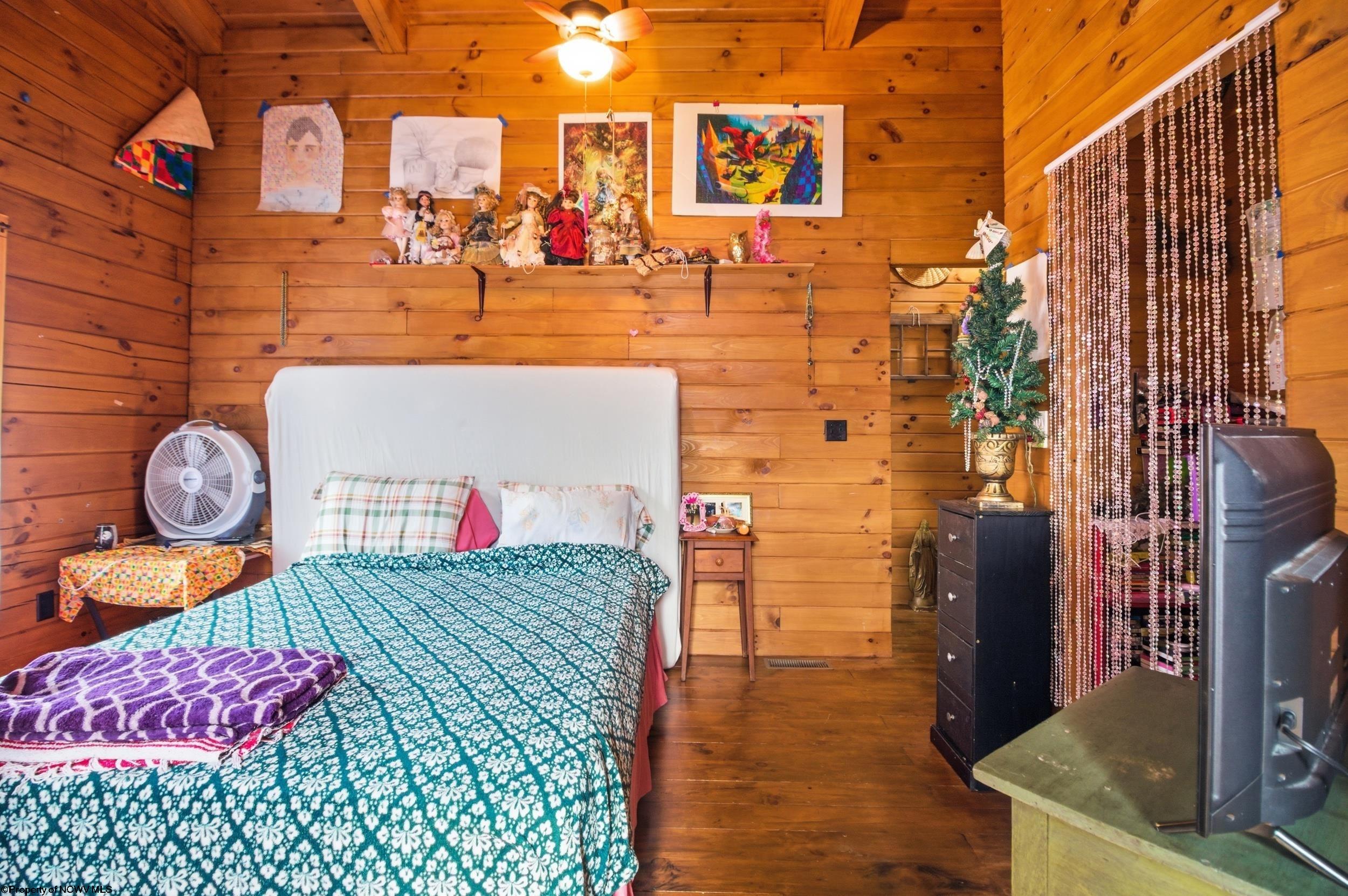 756 Pine Grove Road Fairmont, WV 26554 - Photo 17 of 29 Gallery Image 17