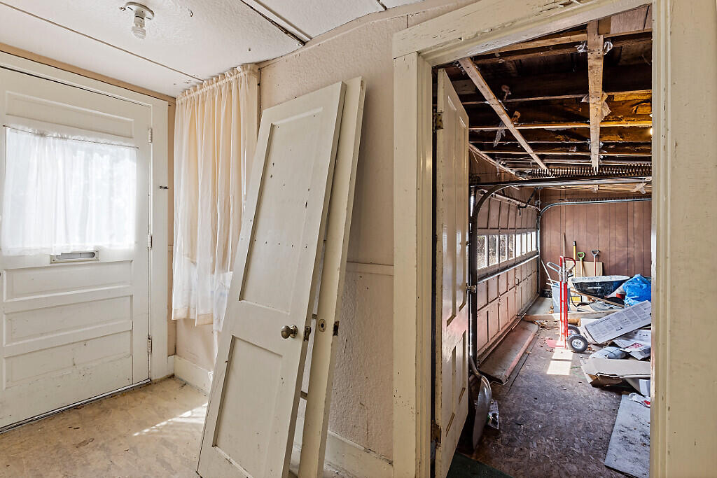 18 Pleasant Street Waterville, ME 04901 - Photo 27 of 61 46_BP5A0072_DxO_mls