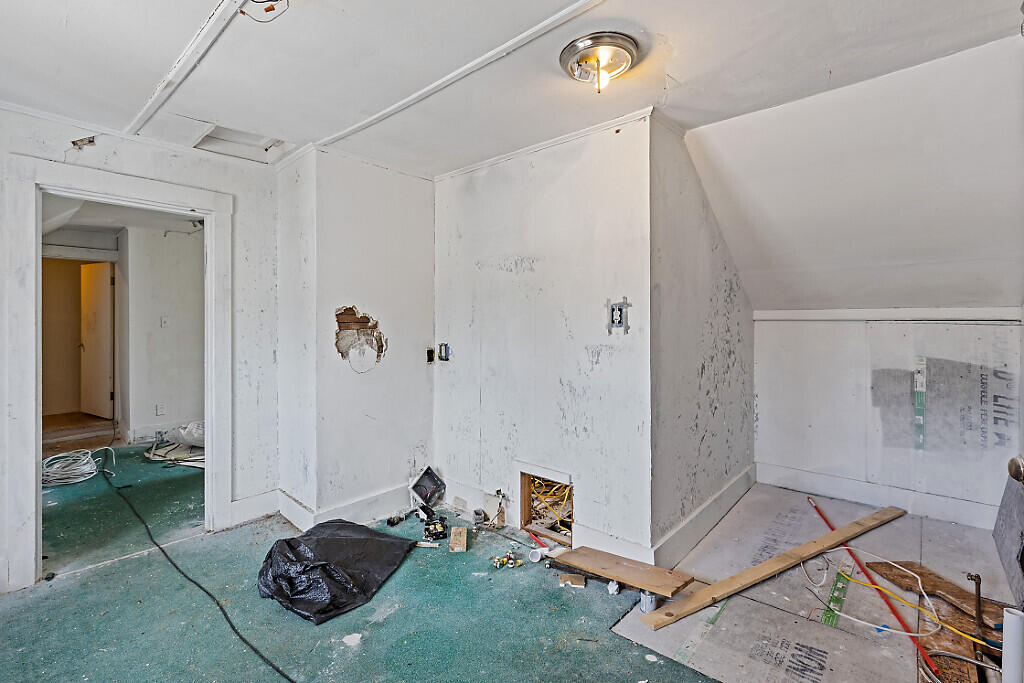 18 Pleasant Street Waterville, ME 04901 - Photo 31 of 61 34_BP5A0036_DxO_mls