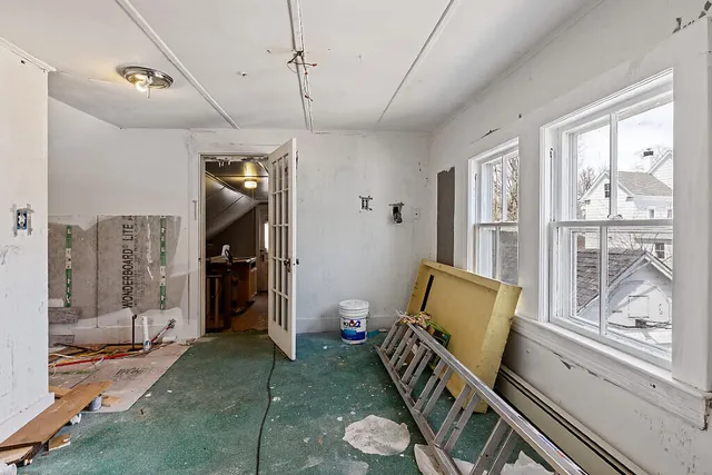 $199,000 | 18 Pleasant Street, Waterville, ME 04901