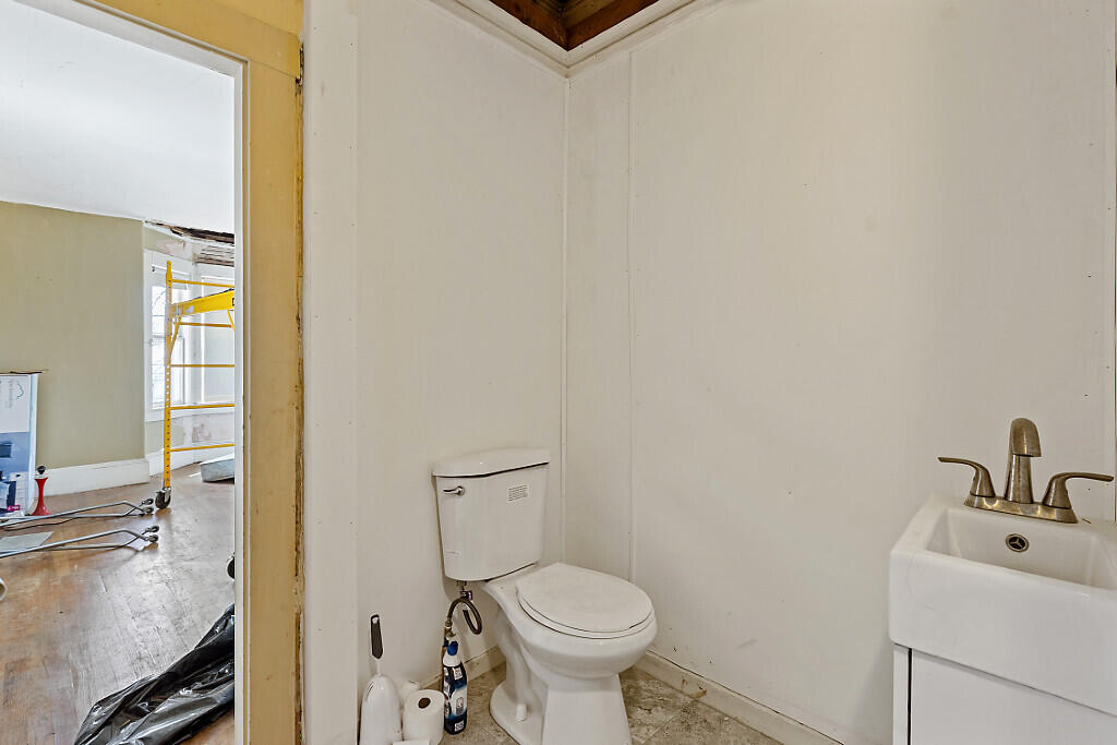 18 Pleasant Street Waterville, ME 04901 - Photo 39 of 61 27_BP5A0015_DxO_mls