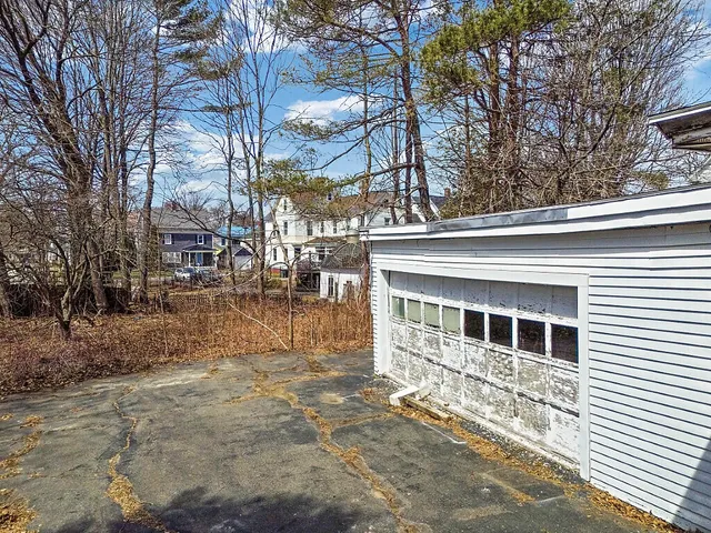 $199,000 | 18 Pleasant Street, Waterville, ME 04901