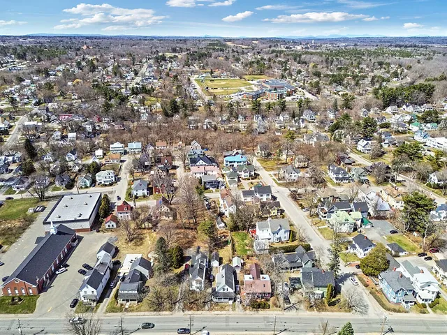 $199,000 | 18 Pleasant Street, Waterville, ME 04901