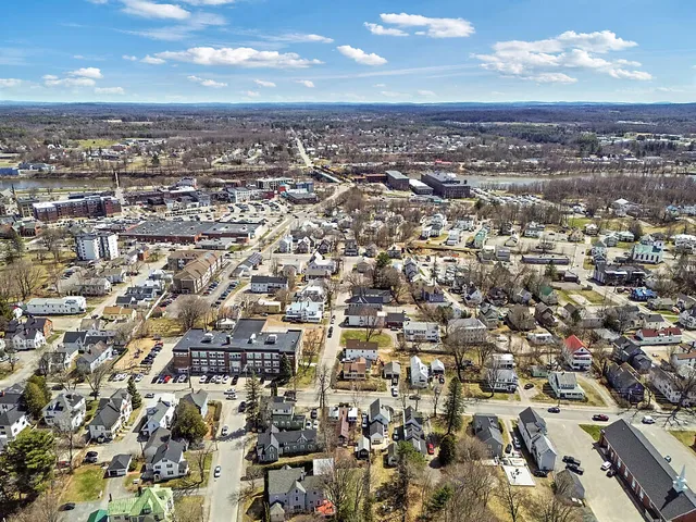 $199,000 | 18 Pleasant Street, Waterville, ME 04901