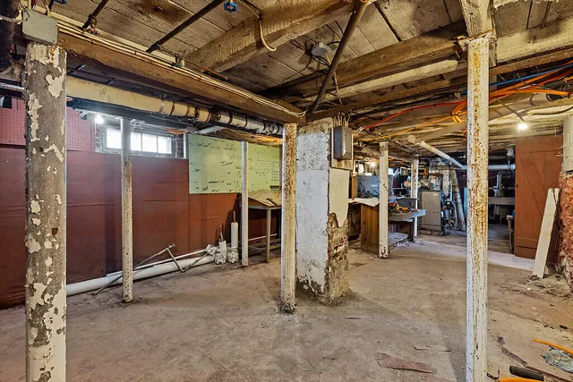 $199,000 | 18 Pleasant Street, Waterville, ME 04901