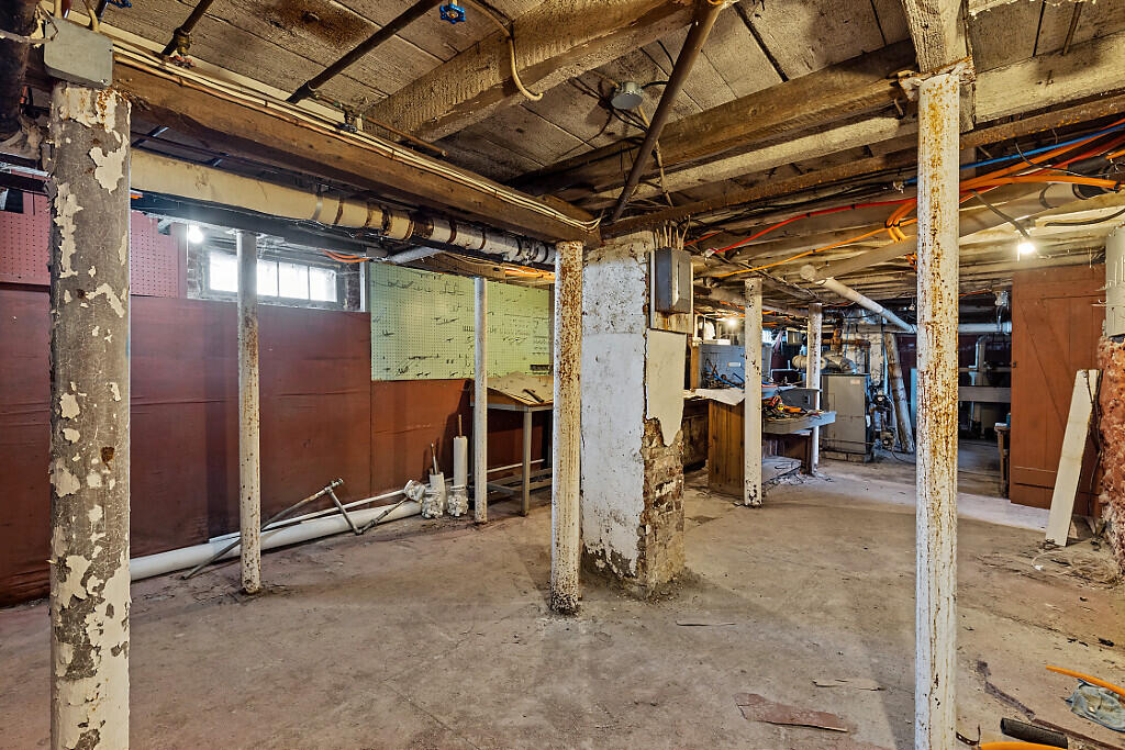 18 Pleasant Street Waterville, ME 04901 - Photo 56 of 61 52_BP5A0090_DxO_mls