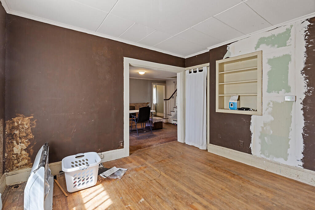 18 Pleasant Street Waterville, ME 04901 - Photo 6 of 61 71_BP5A0147_DxO_mls