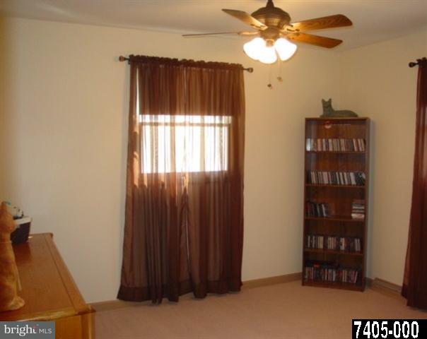 697 East Butter Road York, PA 17406 - Photo 14 of 33 Gallery Image 14