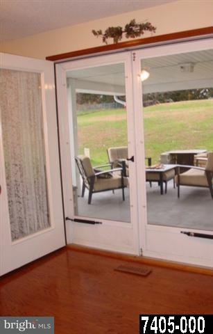 697 East Butter Road York, PA 17406 - Photo 22 of 33 Gallery Image 22