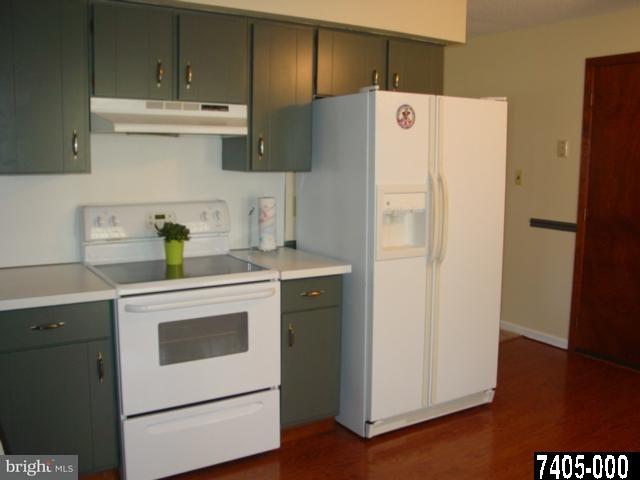 697 East Butter Road York, PA 17406 - Photo 5 of 33 Gallery Image 5