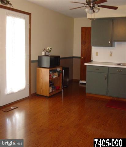 697 East Butter Road York, PA 17406 - Photo 8 of 33 Gallery Image 8