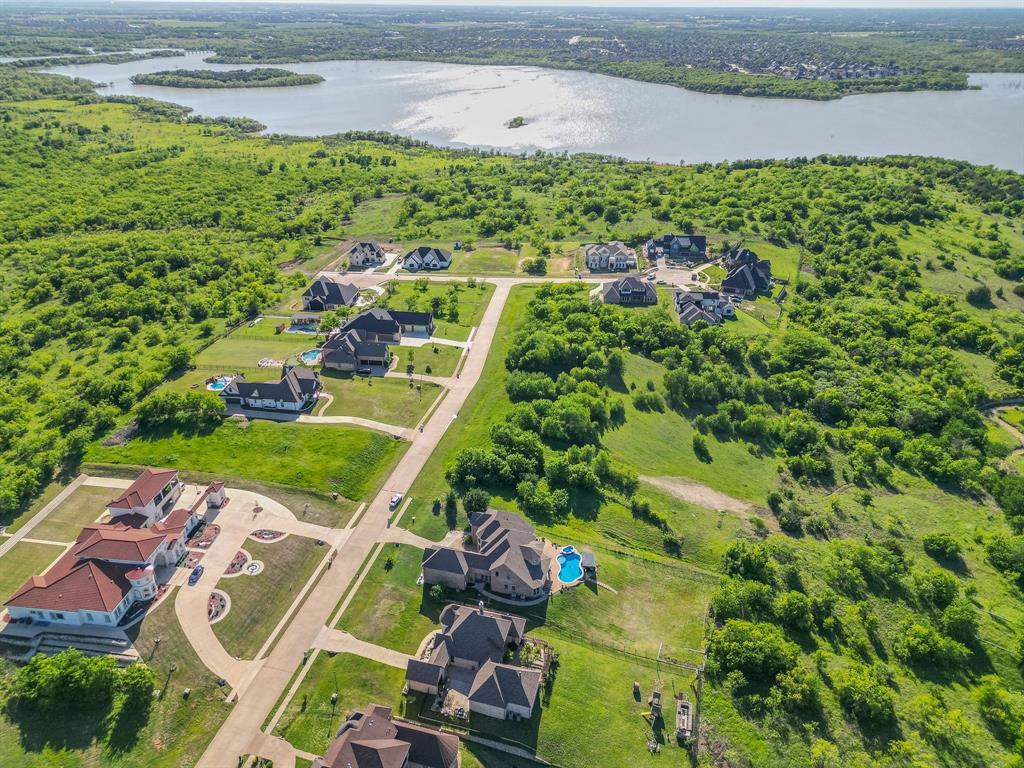 3248 Koscher Drive Grand Prairie, TX 75104 - Photo 18 of 26 a view of yard with green space