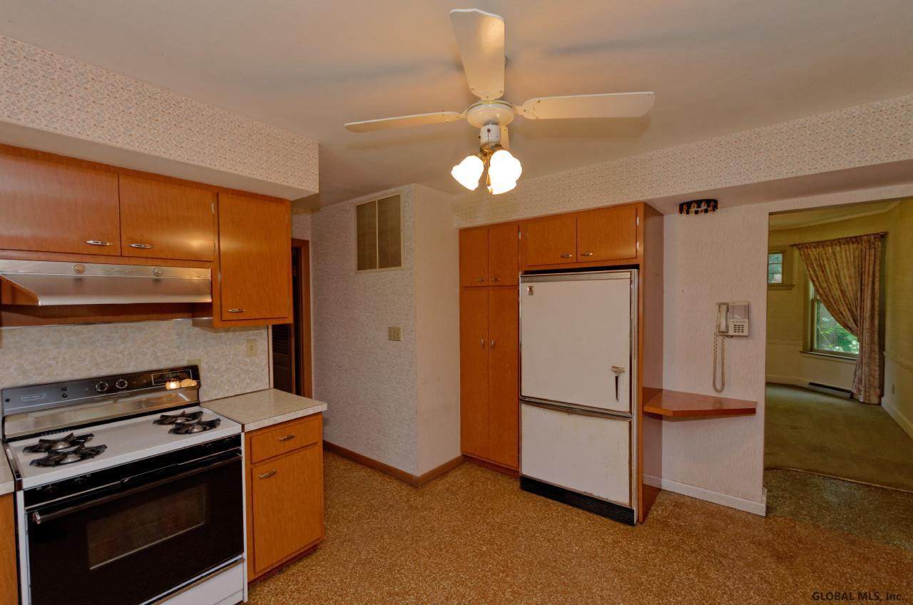 1111 Ardsley Road Schenectady, NY 12308 - Photo 11 of 25 Photo 11