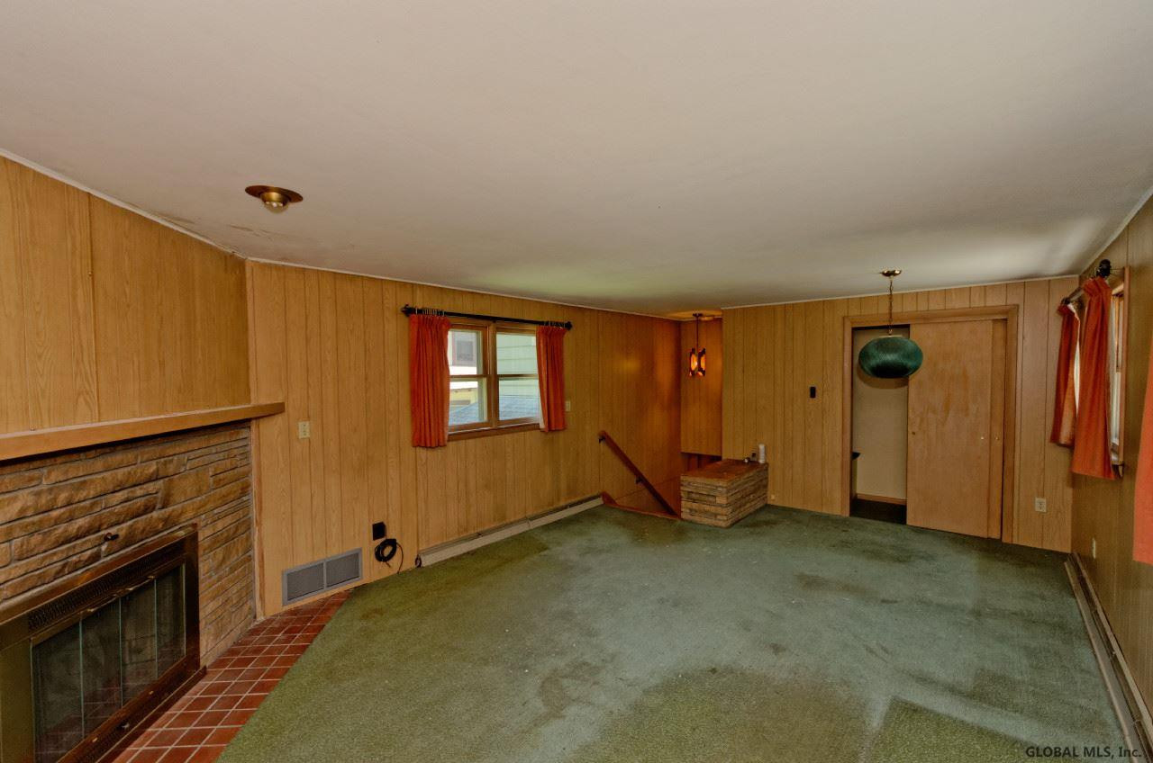 1111 Ardsley Road Schenectady, NY 12308 - Photo 16 of 25 Photo 16
