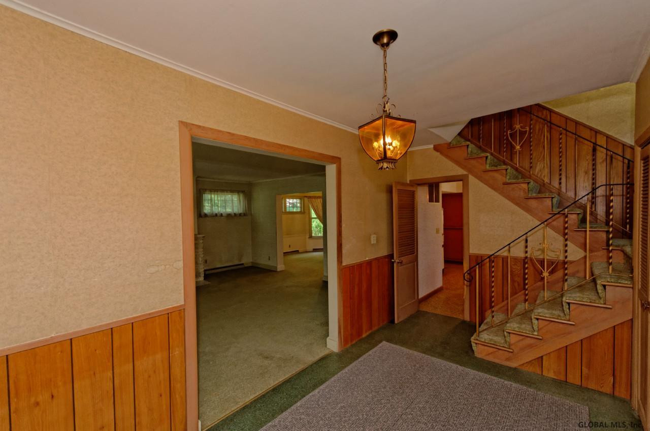 1111 Ardsley Road Schenectady, NY 12308 - Photo 3 of 25 Photo 3