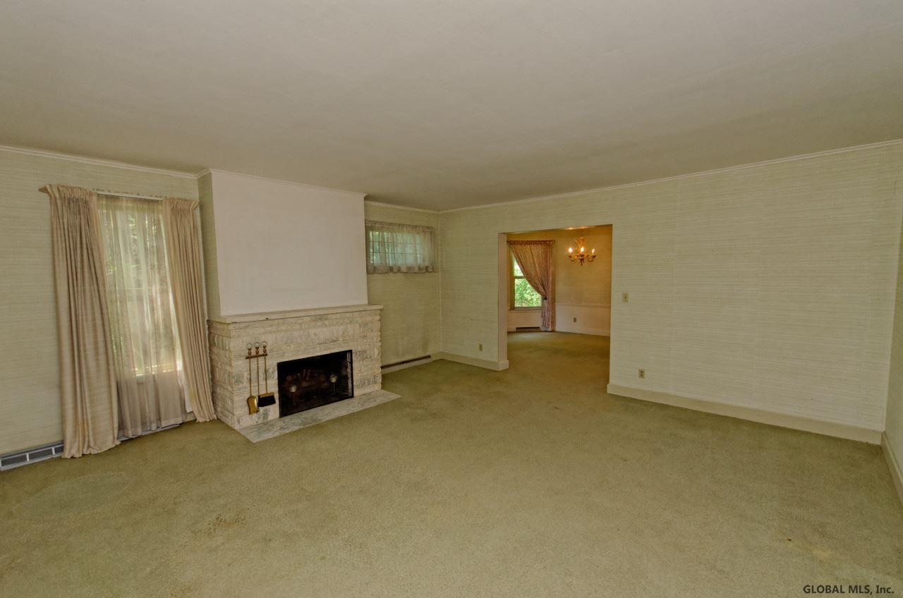 1111 Ardsley Road Schenectady, NY 12308 - Photo 4 of 25 Photo 4