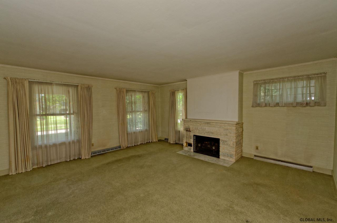 1111 Ardsley Road Schenectady, NY 12308 - Photo 5 of 25 Photo 5