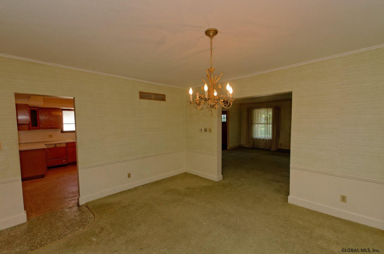 1111 Ardsley Road Schenectady, NY 12308 - Photo 7 of 25 Photo 7