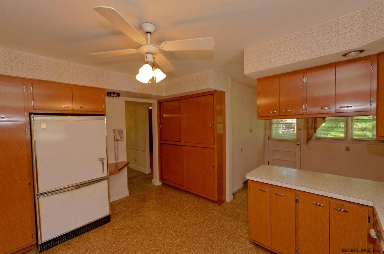 1111 Ardsley Road Schenectady, NY 12308 - Photo 10 of 25 Photo 10