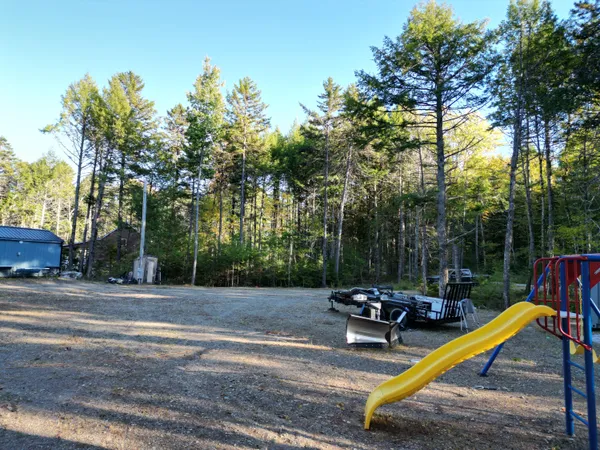 $265,000 | 40 Trail End, Lincoln, ME 04457