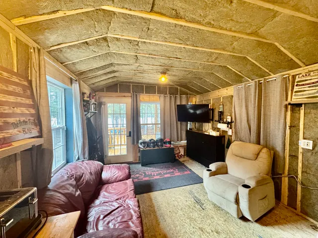 $265,000 | 40 Trail End, Lincoln, ME 04457