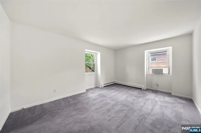 $329,000 | 21 D Lakeview Avenue, Leonia, NJ 07605