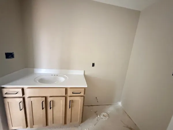$244,900 | 135 Illinois Avenue, Oak Grove, KY 42262