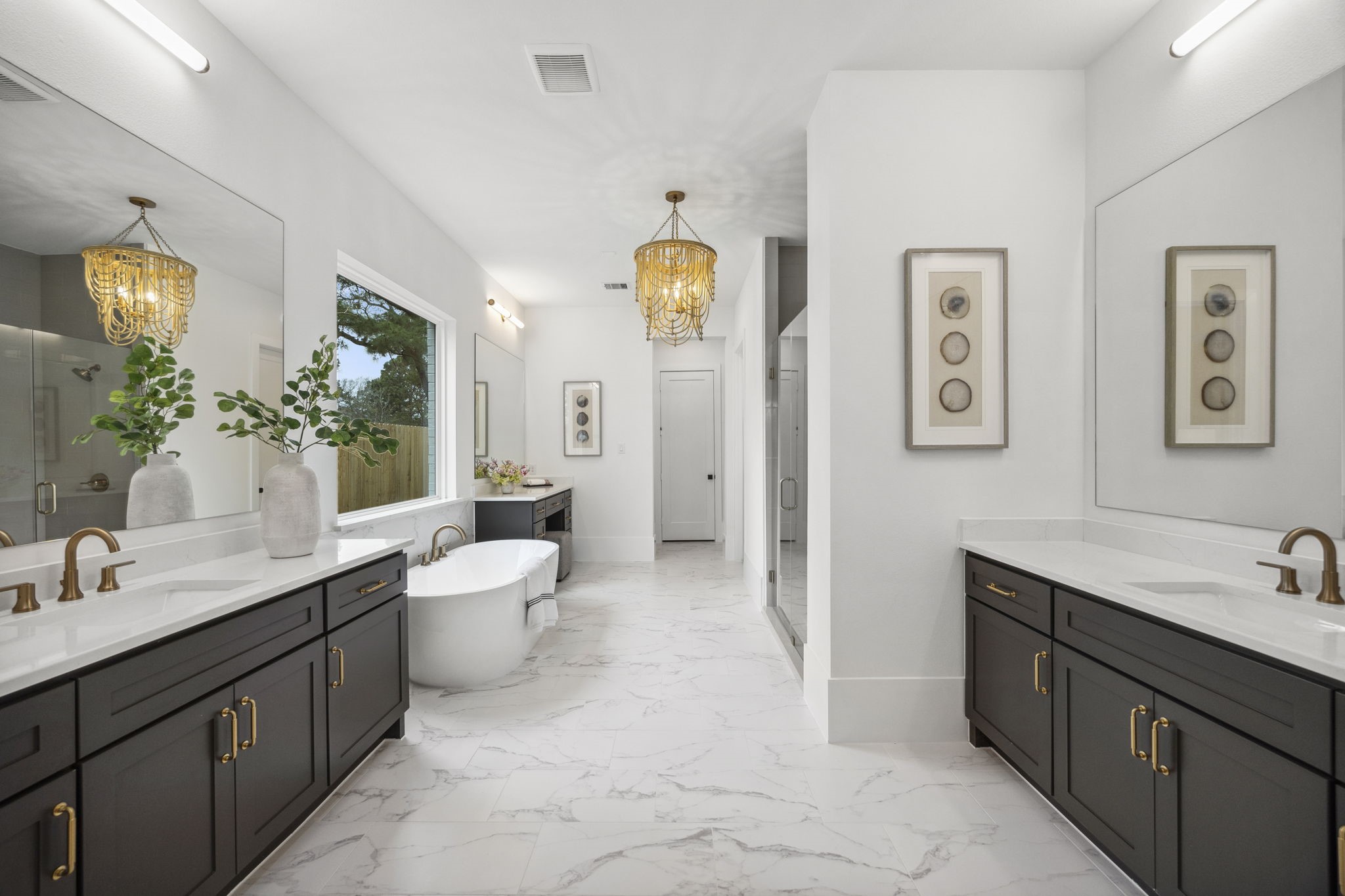 8029 Longridge Drive Houston, TX 77055 - Photo 19 of 32 Example photos of Builder's previously completed homes.