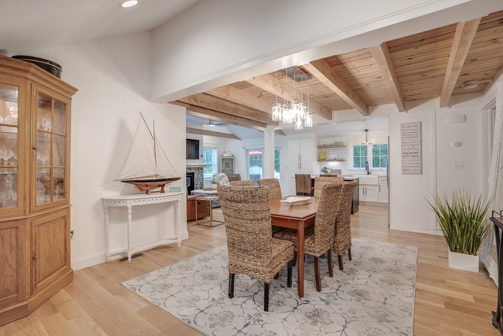 27 Lake Attitash Road Amesbury, MA 01913 - Photo 14 of 42 Gallery Image 14