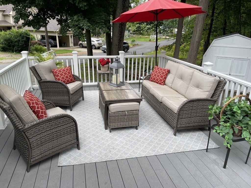 27 Lake Attitash Road Amesbury, MA 01913 - Photo 3 of 42 Gallery Image 3