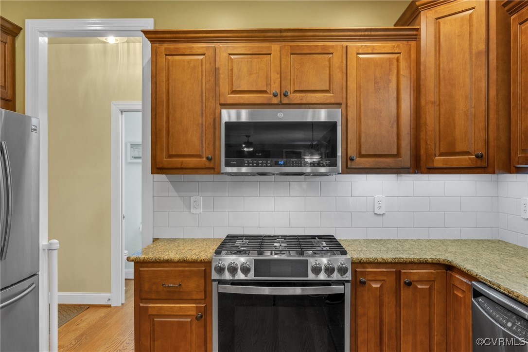 14022 Redhills Road Beaverdam, VA 23015 - Photo 17 of 50 Custom cabinets provide an abundance of storage. A