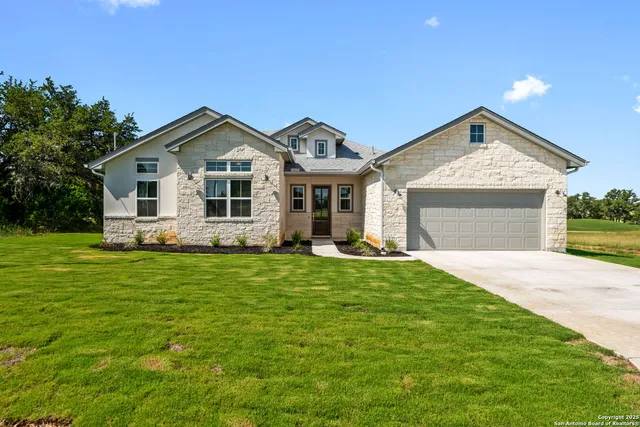 $465,533 | 230 Hiram Cook, Blanco, TX 78606