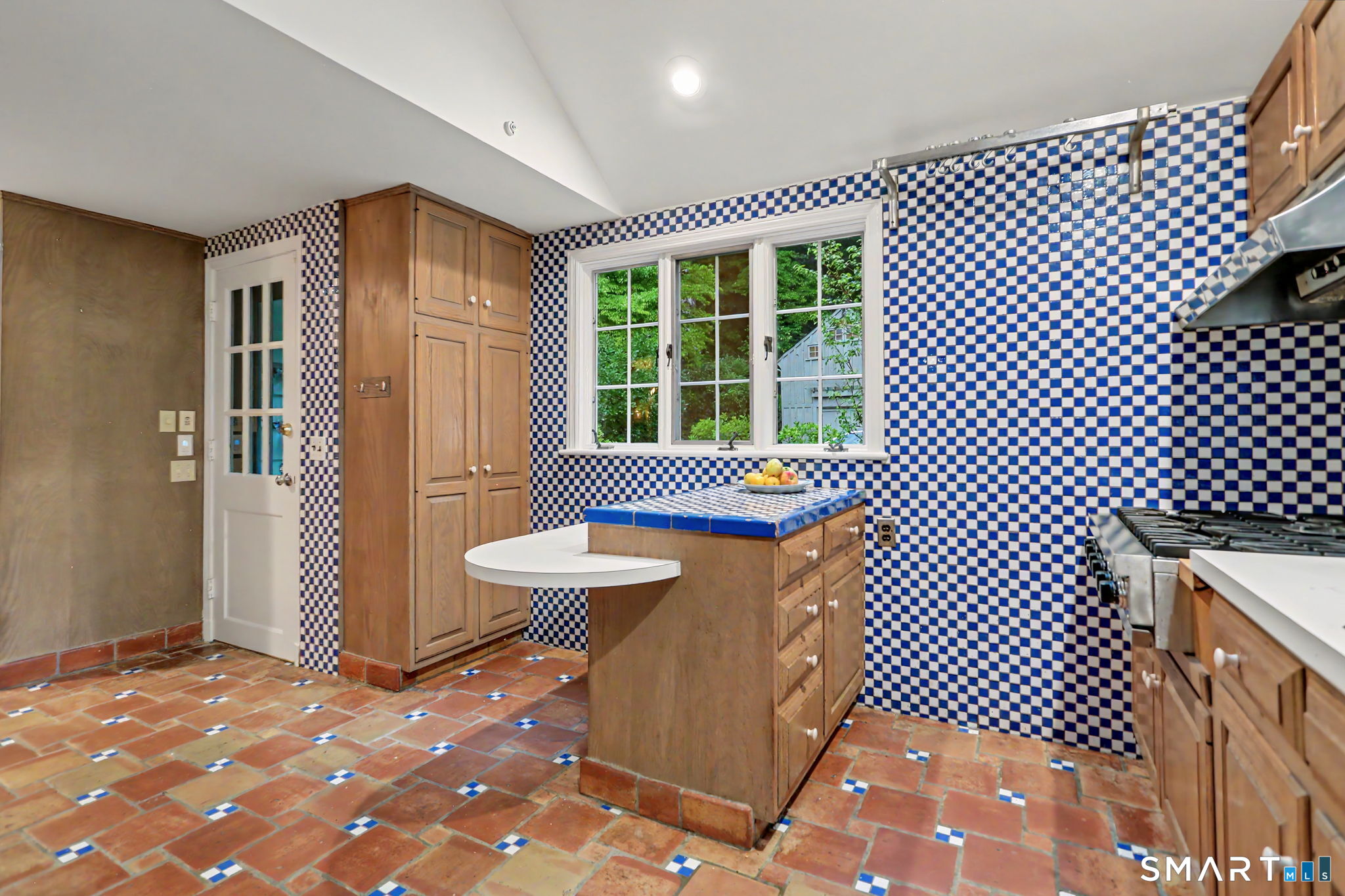 4 Hidden Hill Road Weston, CT 06883 - Photo 23 of 40