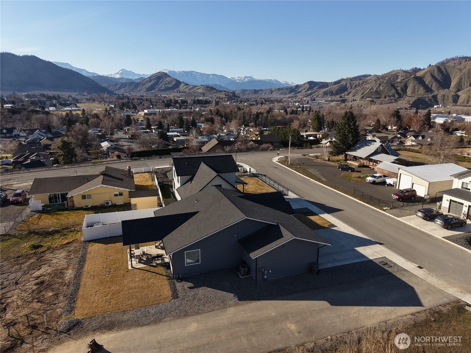 104 Freedom Hills Cashmere, WA 98815 - Photo 2 of 40 a view of a city