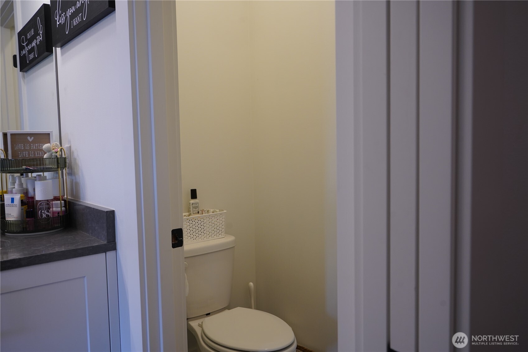 104 Freedom Hills Cashmere, WA 98815 - Photo 25 of 40 a bathroom with a toilet