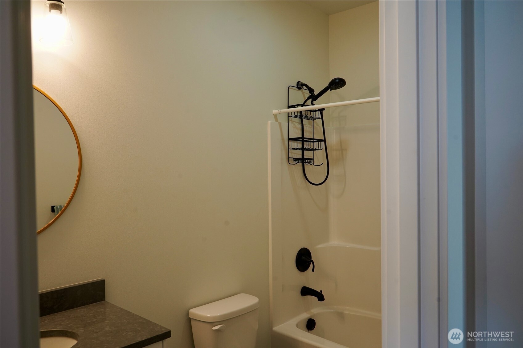 104 Freedom Hills Cashmere, WA 98815 - Photo 30 of 40 a bathroom with a shower