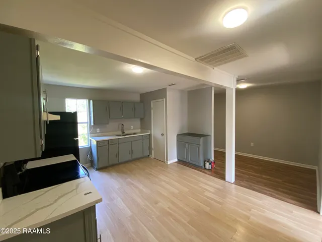 $775 | 587 Southeast Florida Se Denham Springs, Unit A, Denham Springs, LA 70726