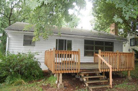 1513 Ridgelawn Avenue Flint, MI 48503 - Photo 4 of 10 20125184-3.JPG