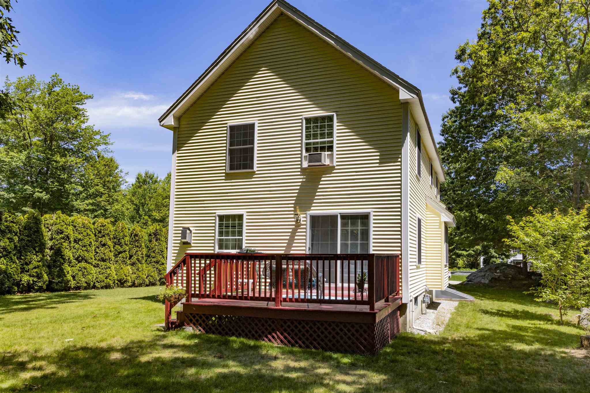 5 Dove Road Hooksett, NH 03106 - Photo 7 of 40