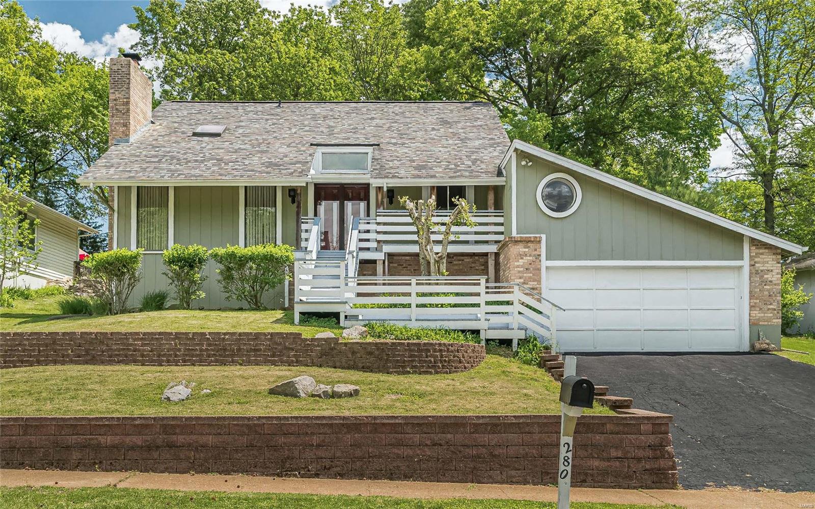 280 Glandore Drive Ballwin, MO 63021 - Photo 1 of 45