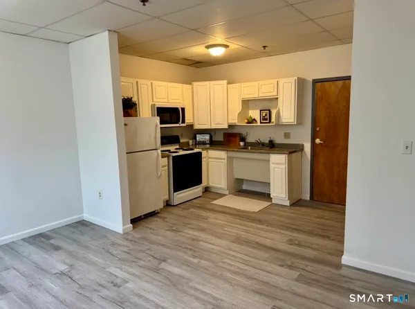 $1,400 | 544 Tolland Street, East Hartford, CT 06108