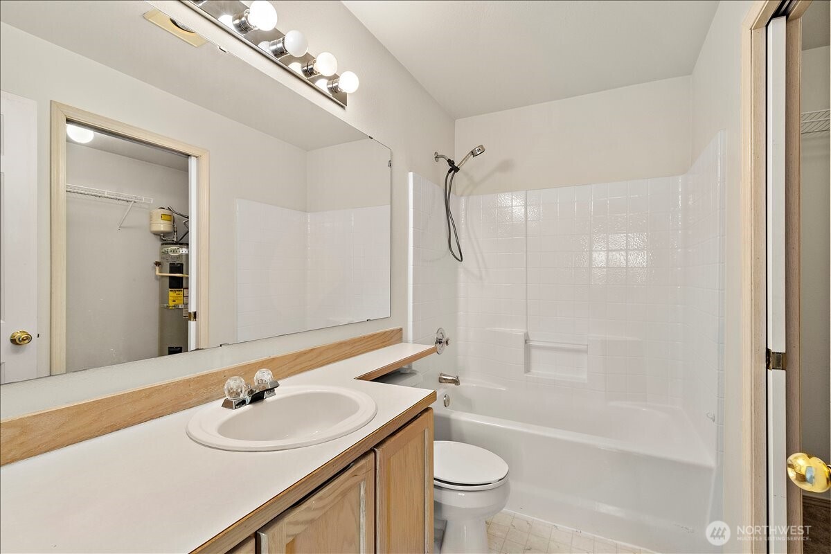 18930 Bothell Everett Highway, Unit B303 Bothell, WA 98012 - Photo 13 of 20