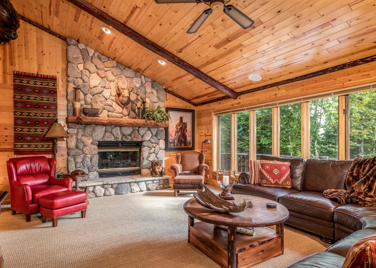 13791 Priest Point Lane Presque Isle, WI 54557 - Photo 11 of 47 Gallery Image 11