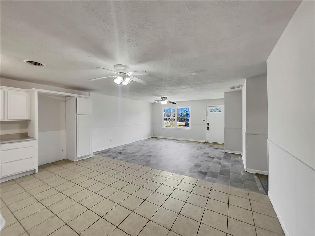 225 Griffin Park Road Griffin, GA 30223 - Photo 11 of 18