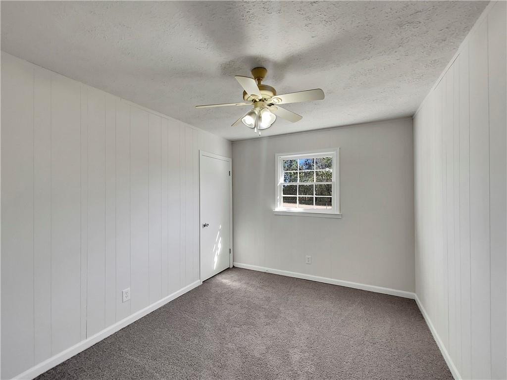 225 Griffin Park Road Griffin, GA 30223 - Photo 14 of 18