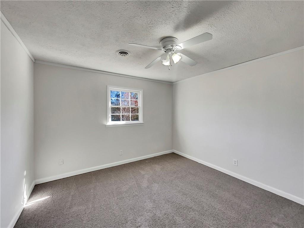 225 Griffin Park Road Griffin, GA 30223 - Photo 15 of 18