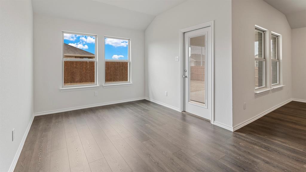 1030 Sandpiper Way Ferris, TX 75125 - Photo 6 of 16